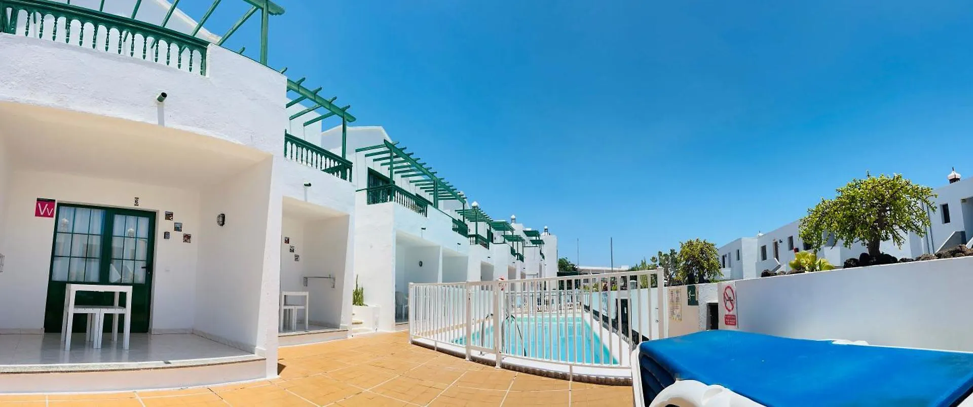 -Montorian Apartments -Lanzarote contacts